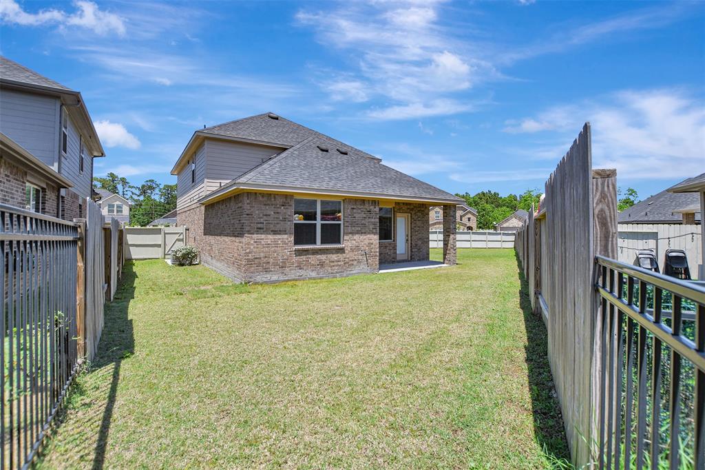 9244 Inland Leather Lane, Conroe, Texas image 38