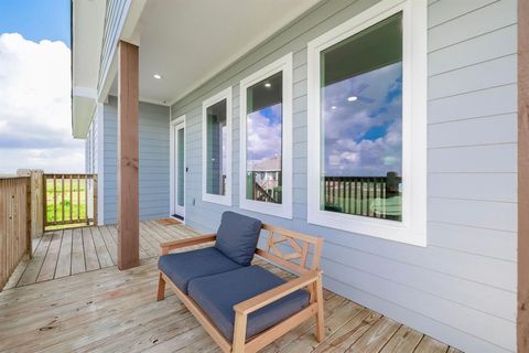 A home in Port Bolivar