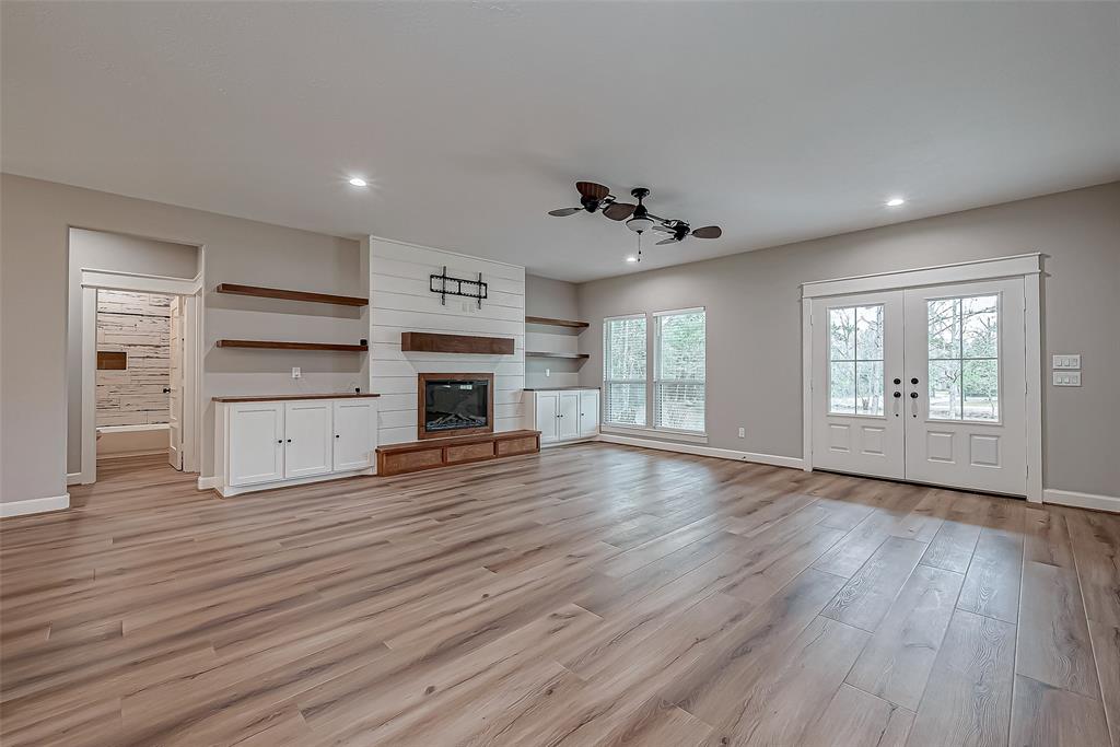 24 Hidden Springs Ranch Drive, Willis, Texas image 6