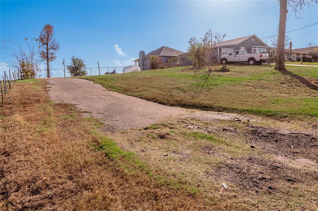 412 S Oak Lee Drive, Onalaska, Texas image 4