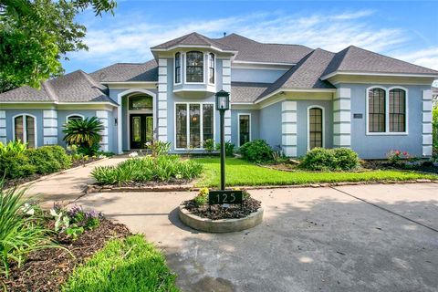 A home in Lake Jackson