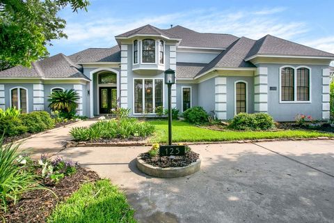 A home in Lake Jackson