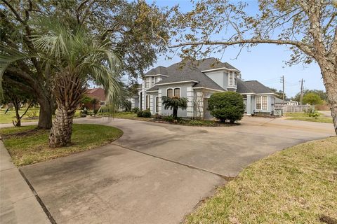 A home in Lake Jackson