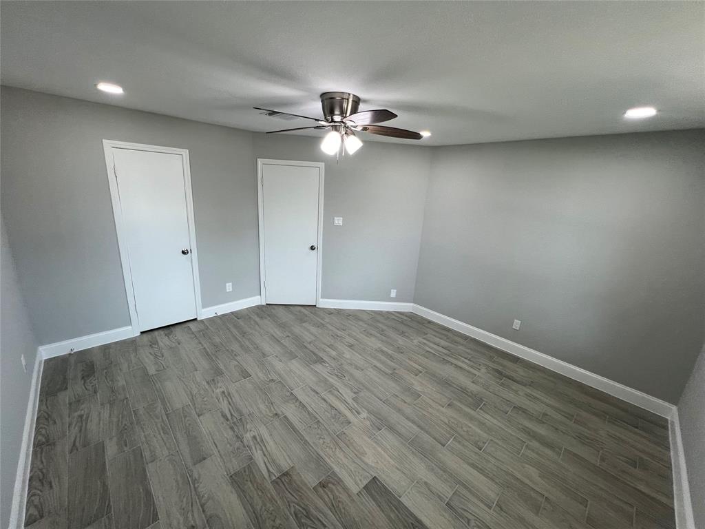 5005 Meadow Crest Street, La Porte, Texas image 12
