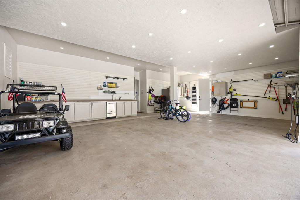 2402 Britton Ridge Drive, Katy, Texas image 46