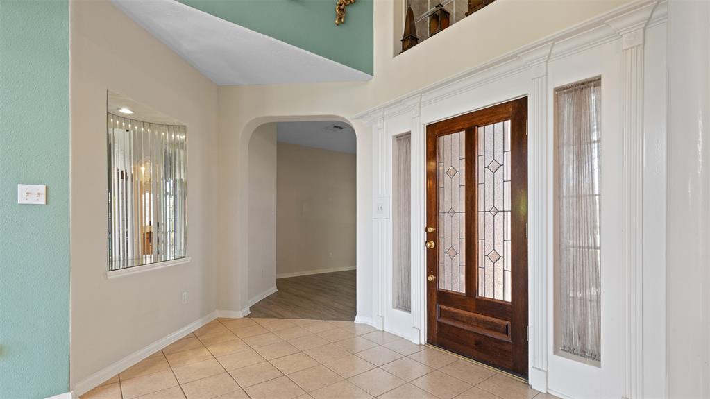 4011 Waterwood Drive, Baytown, Texas image 7