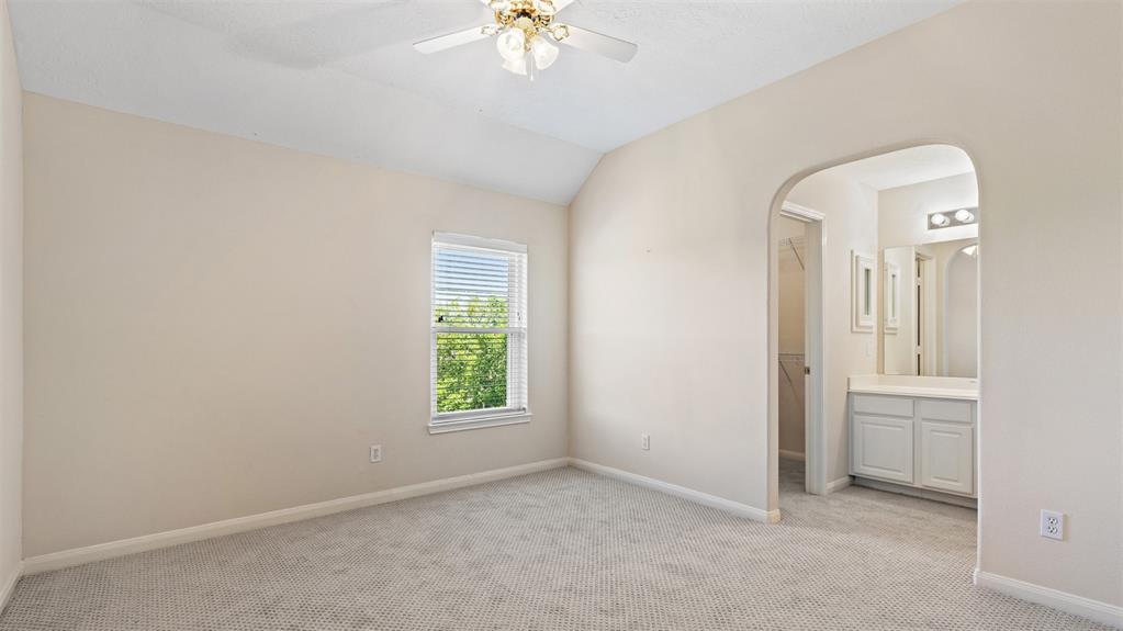 4011 Waterwood Drive, Baytown, Texas image 37