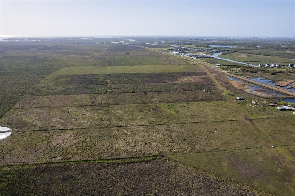 0 Cr-792, Freeport, Texas image 16