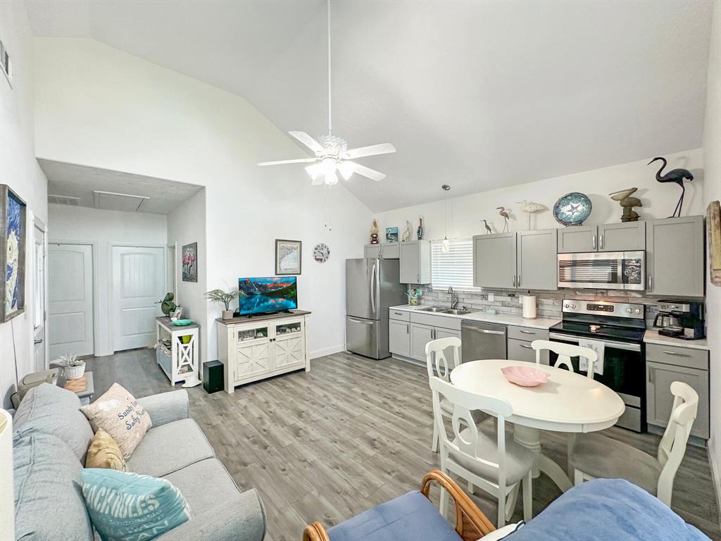 959 Surfview, Crystal Beach, Texas image 19