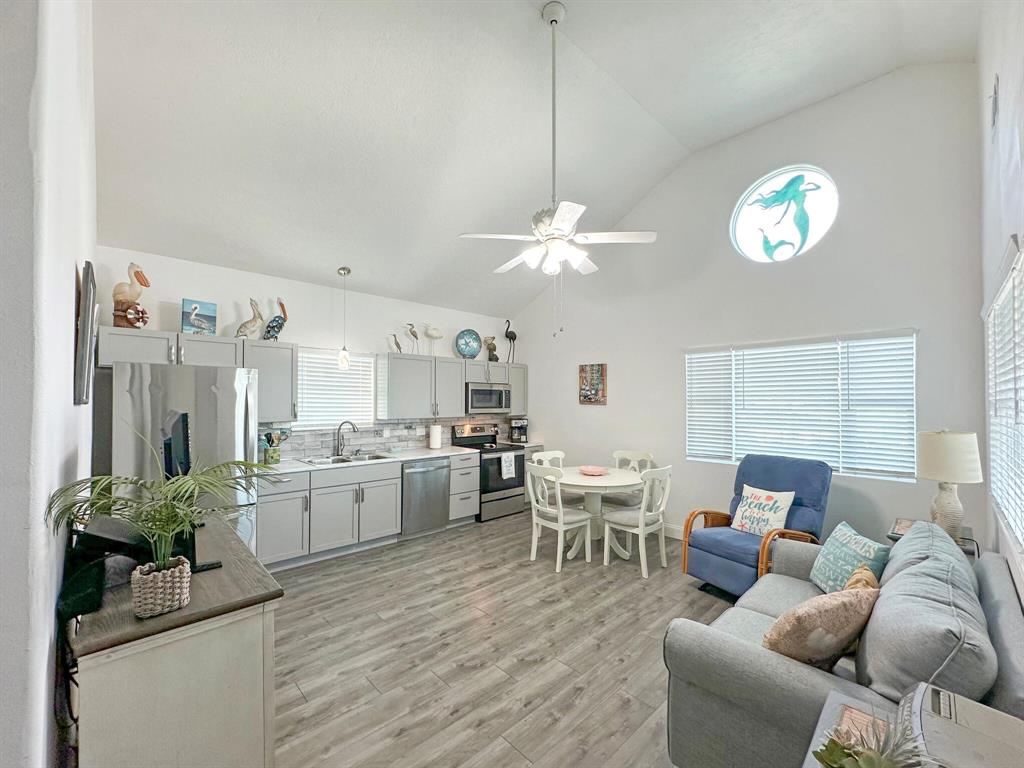 959 Surfview, Crystal Beach, Texas image 18