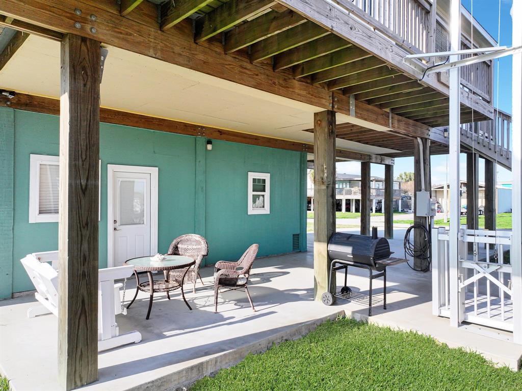 959 Surfview, Crystal Beach, Texas image 10