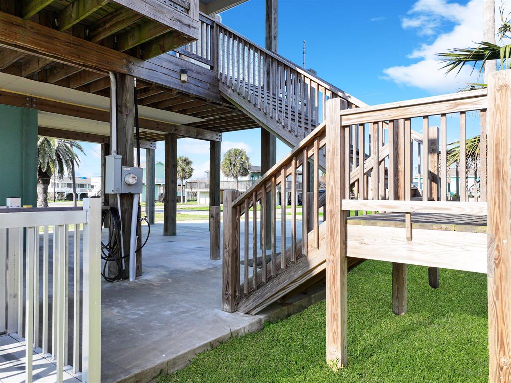 959 Surfview, Crystal Beach, Texas image 11