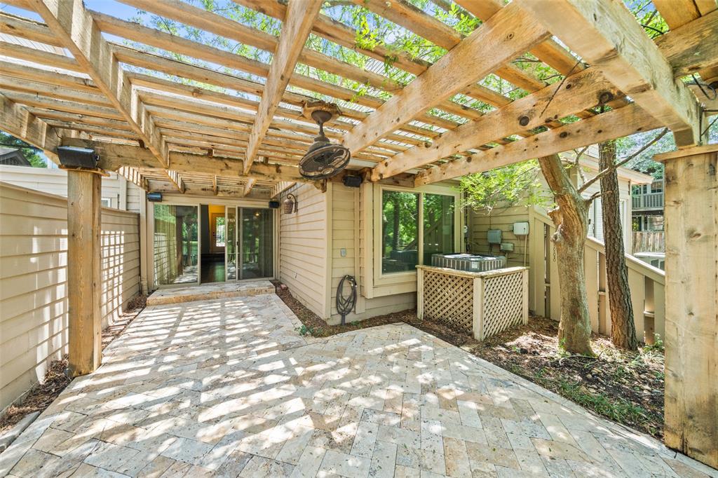 27 N Lakeridge Circle, The Woodlands, Texas image 21