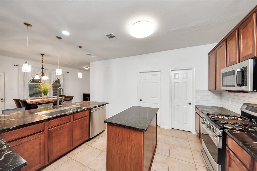 20119 Sendera Oaks Lane, Cypress, Texas image 14
