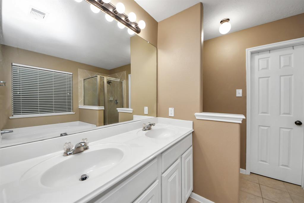 20119 Sendera Oaks Lane, Cypress, Texas image 32