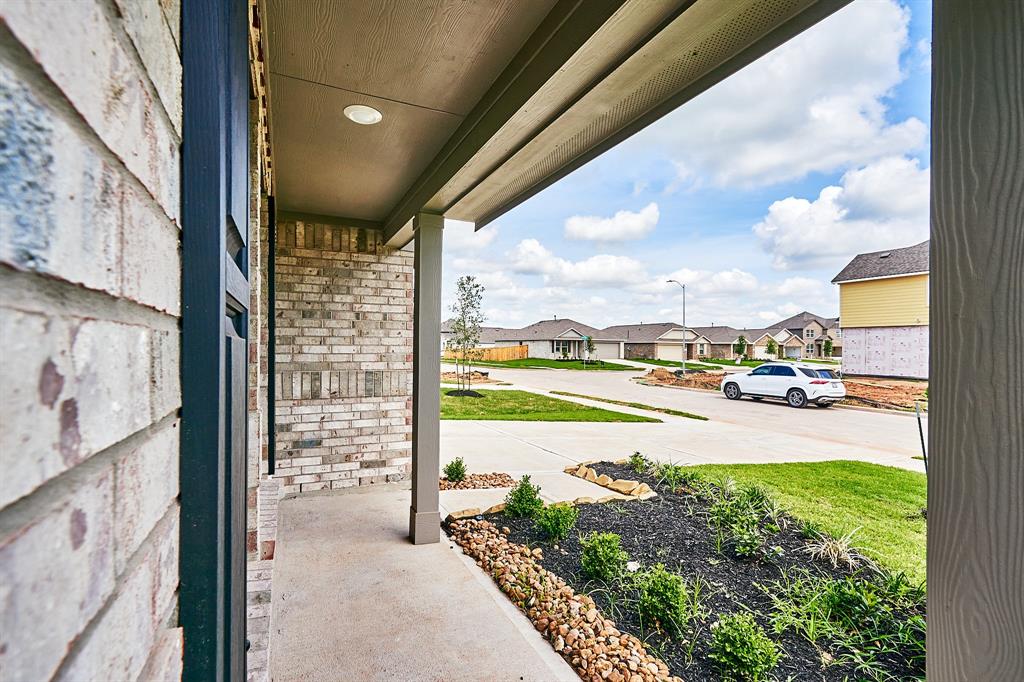 3323 Avary River Lane