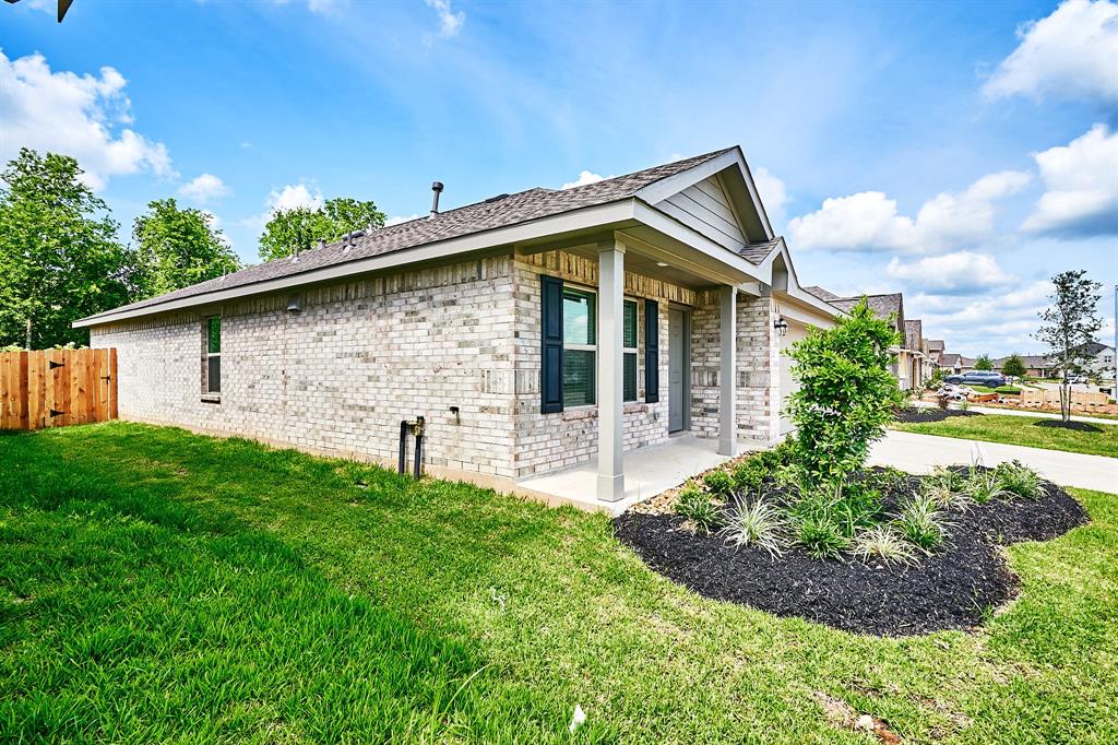 3323 Avary River Lane