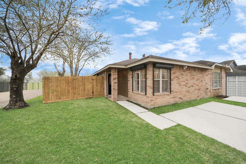 10046 Rosbrook Drive, Houston, Texas image 27