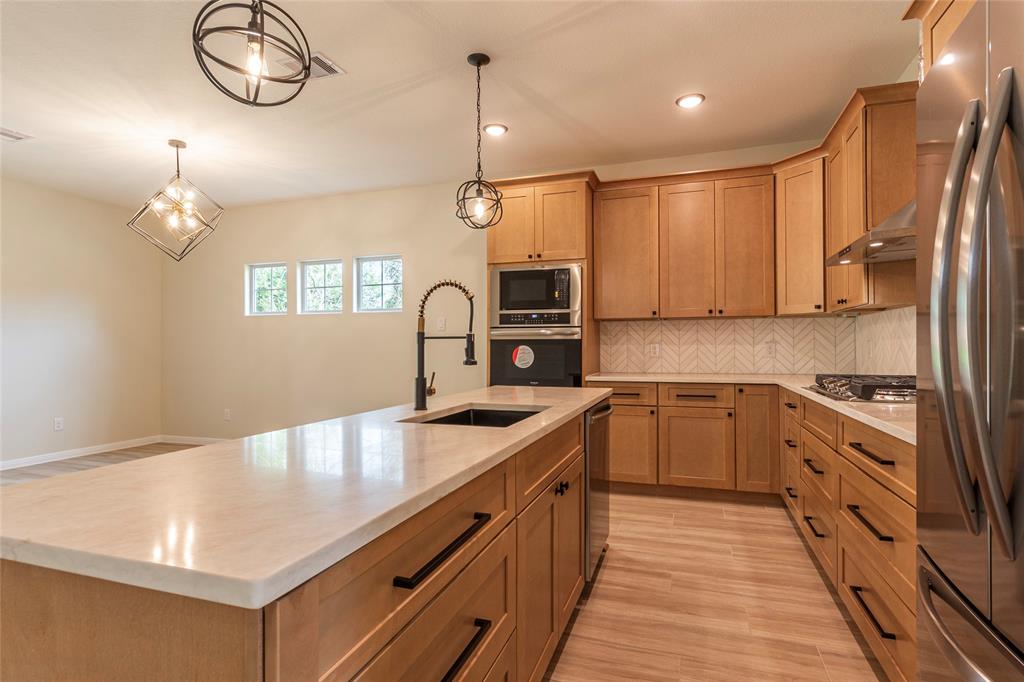 14602 W 6th Street, Santa Fe, Texas image 7