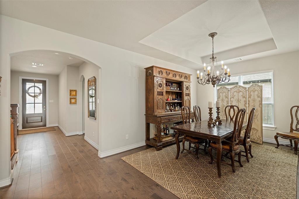 443 Hunters Crossing Drive, Sealy, Texas image 9