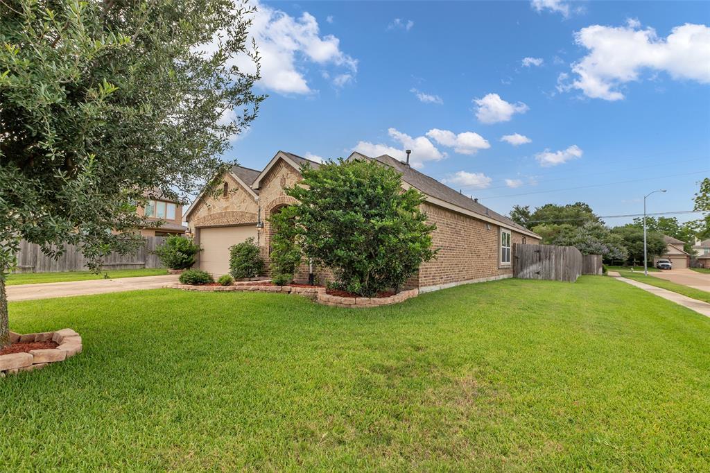 3902 Raintree Village Drive