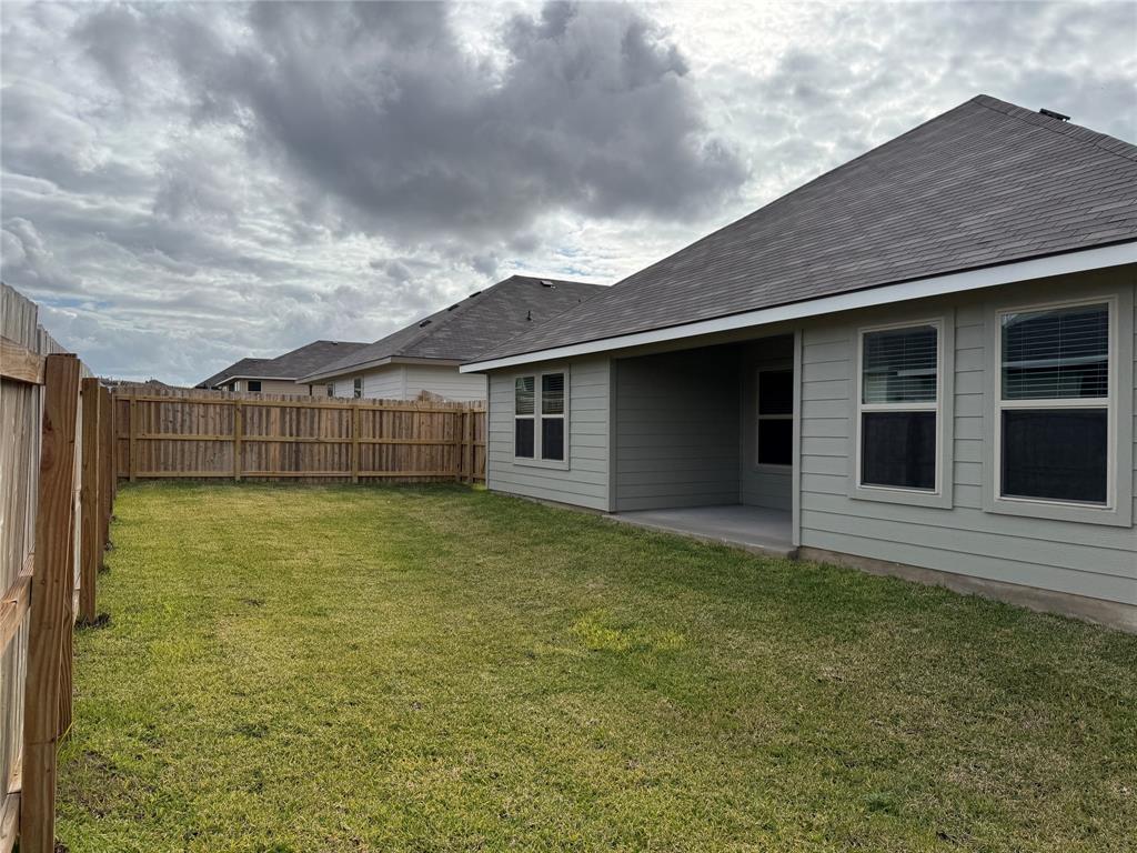 1712 Grimes Drive, Brenham, Texas image 3