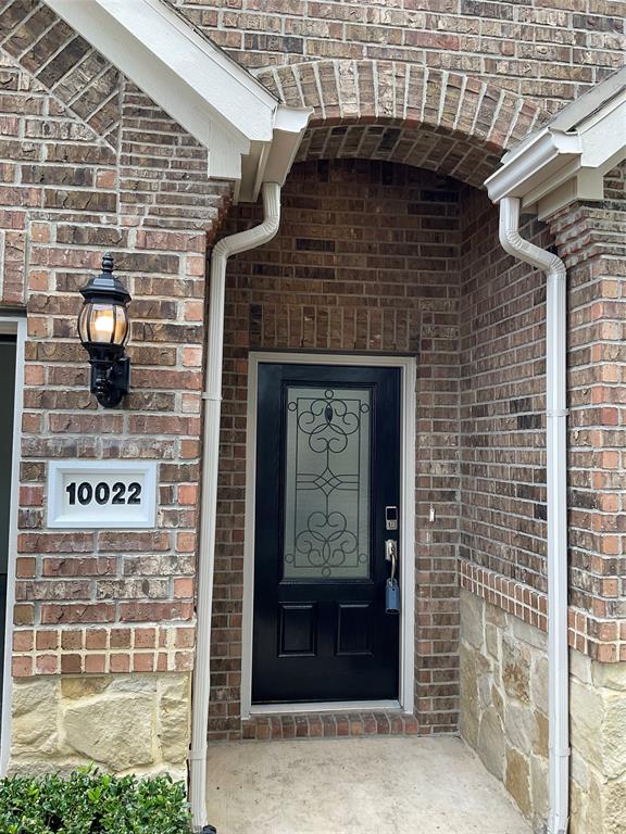 10022 Western Pine Trail