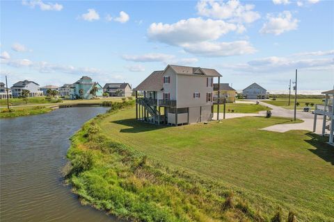 A home in Port Bolivar