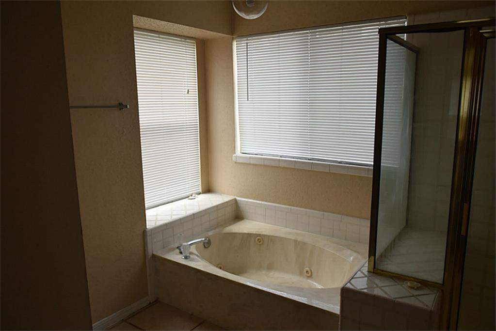 4718 Sunshine Drive Drive, Sugar Land, Texas image 15