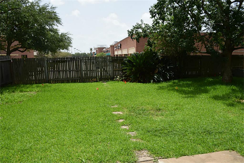 4718 Sunshine Drive Drive, Sugar Land, Texas image 27