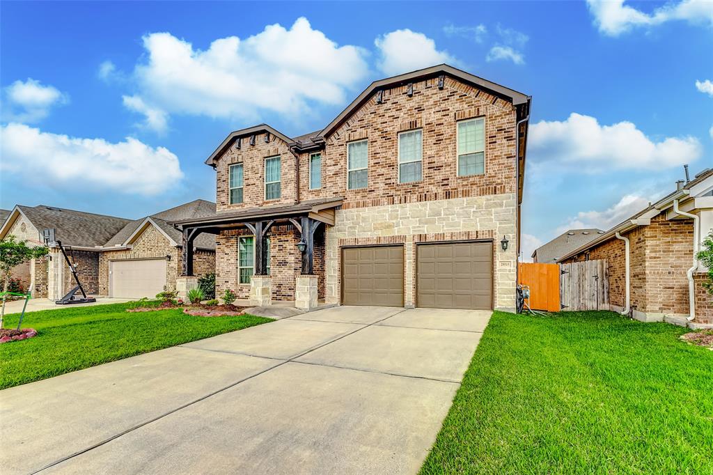 29515 Crimson Beech Drive, Spring, Texas image 2
