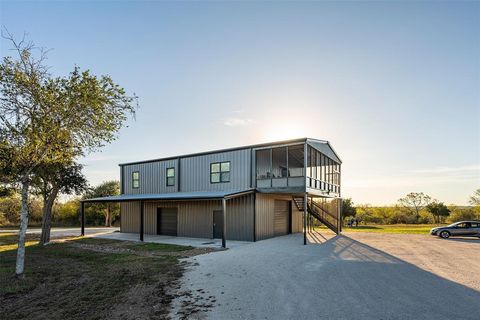 A home in Goliad