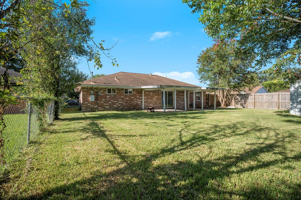 1102 E Rutgers Lane, Deer Park, Texas image 24