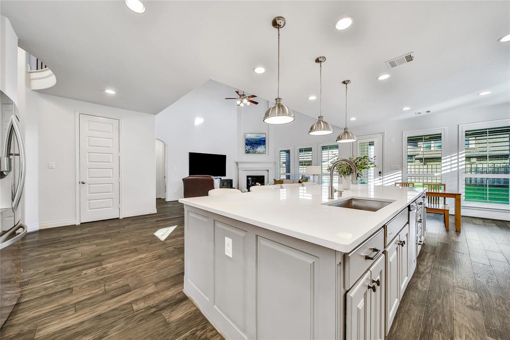 28172 Woodland Bend Way, Spring, Texas image 10