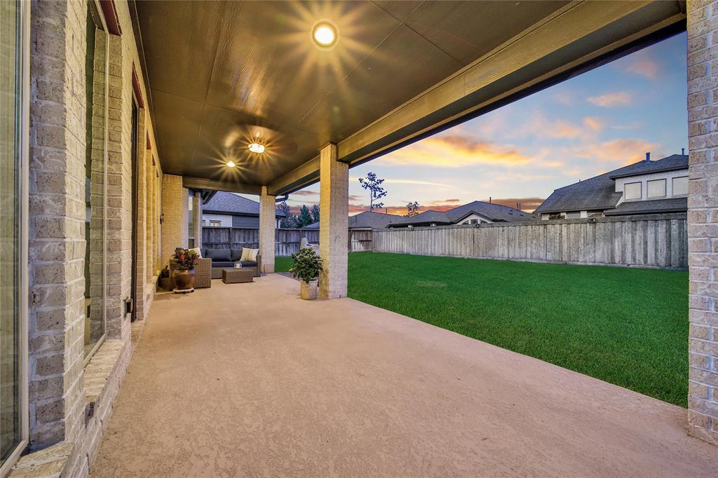 28172 Woodland Bend Way, Spring, Texas image 38
