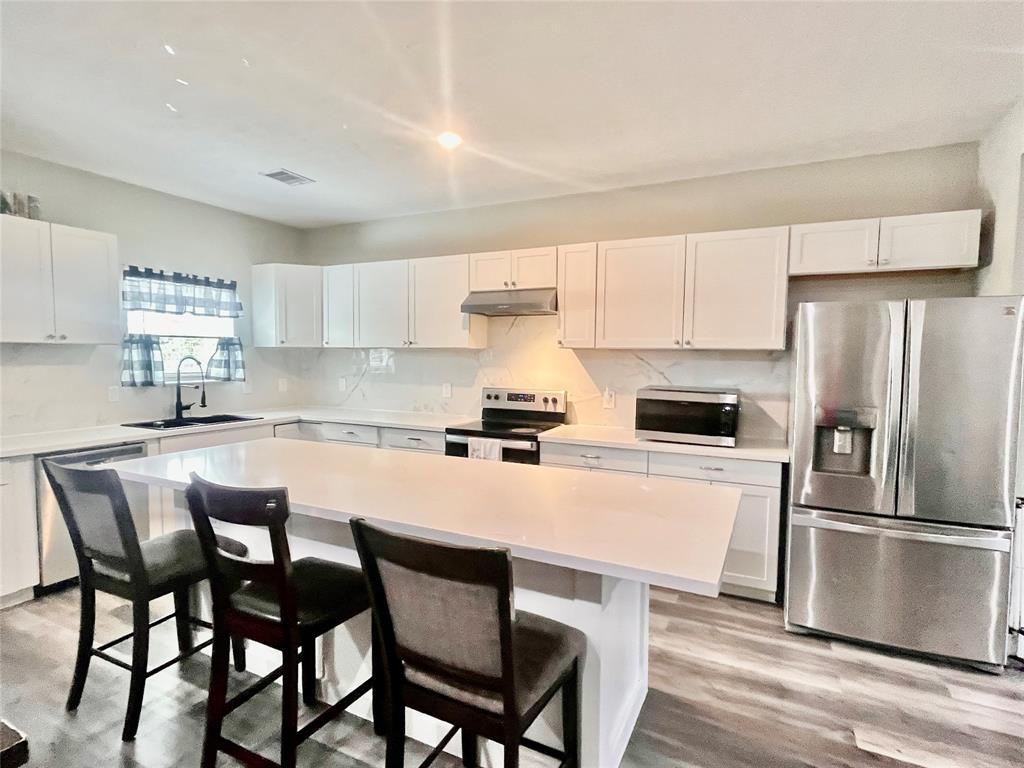 Photo 6 of 22 of 5220 Farmer Street townhome
