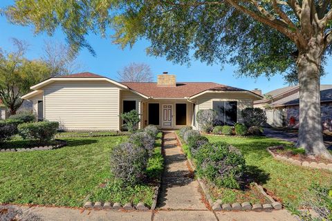 Single Family Residence in Pasadena TX 3946 Salvador Street.jpg