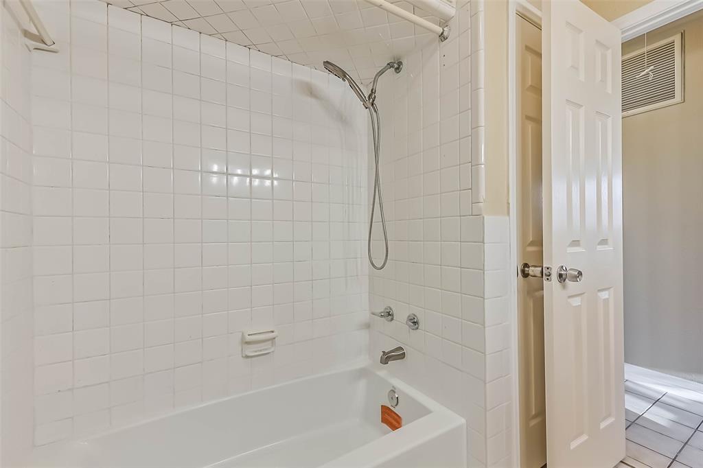 2512 Pine Street, Galveston, Texas image 15