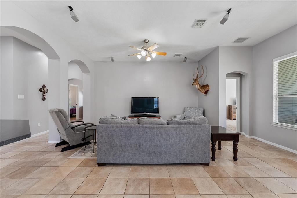 18903 Squirrel Oaks Drive, Magnolia, Texas image 23