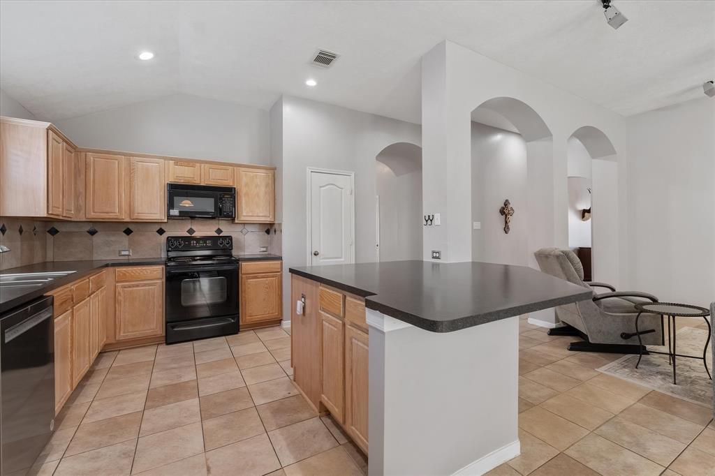 18903 Squirrel Oaks Drive, Magnolia, Texas image 13