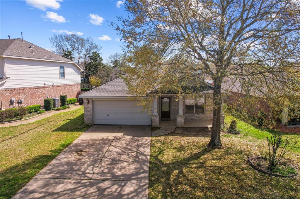 18903 Squirrel Oaks Drive, Magnolia, Texas image 2