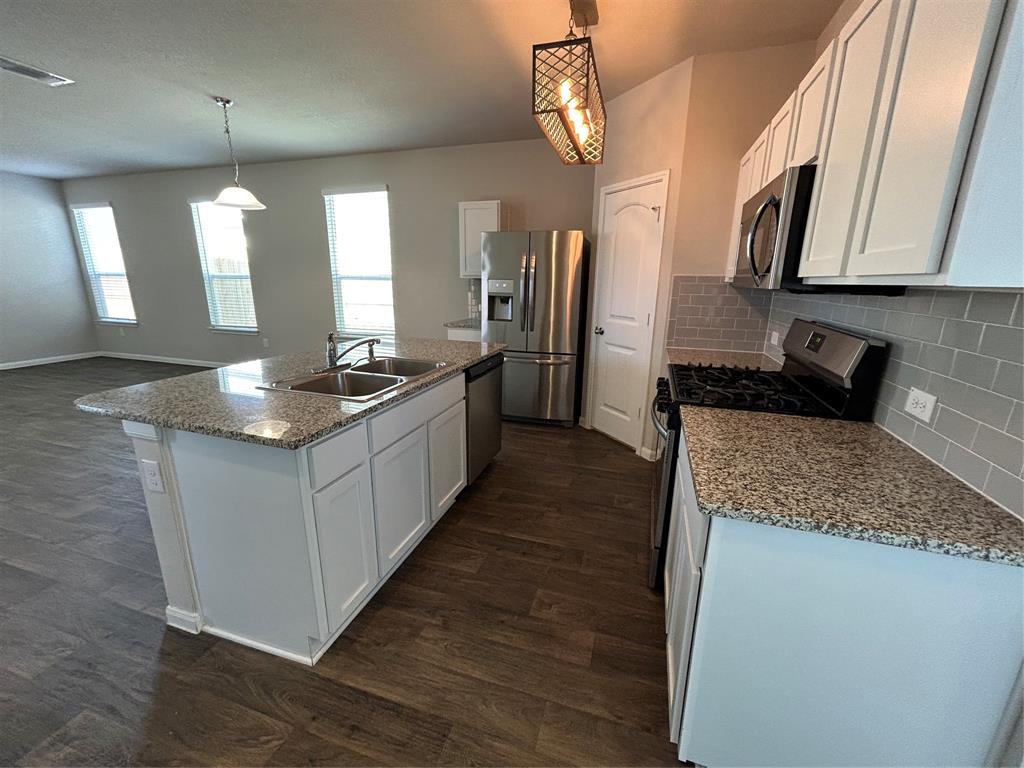 2002 Arborside Drive, Austin, Texas image 6