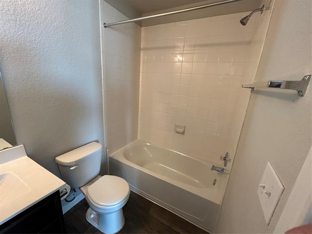 2002 Arborside Drive, Austin, Texas image 24