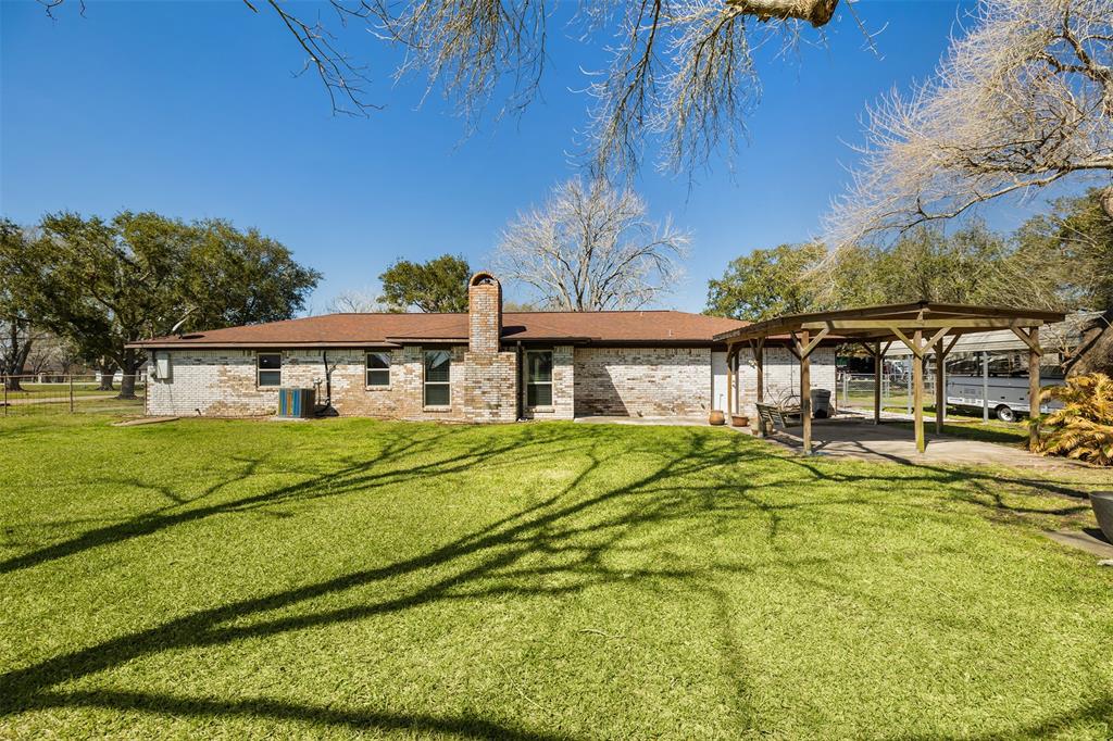 12110 Cherry Point Drive, Mont Belvieu, Texas image 24