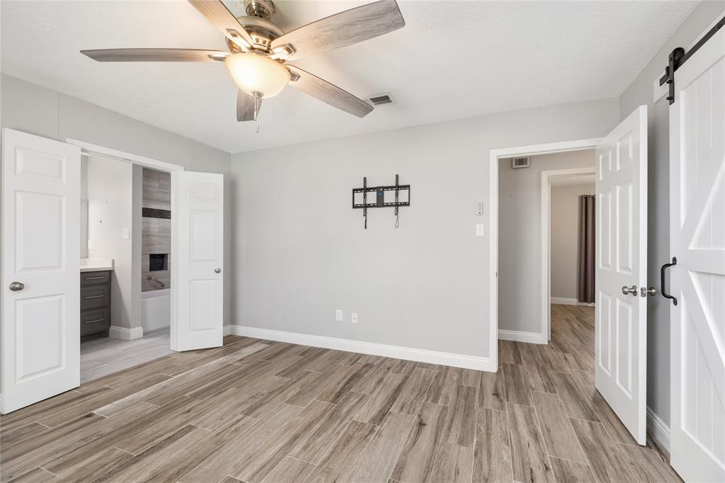 12110 Cherry Point Drive, Mont Belvieu, Texas image 15