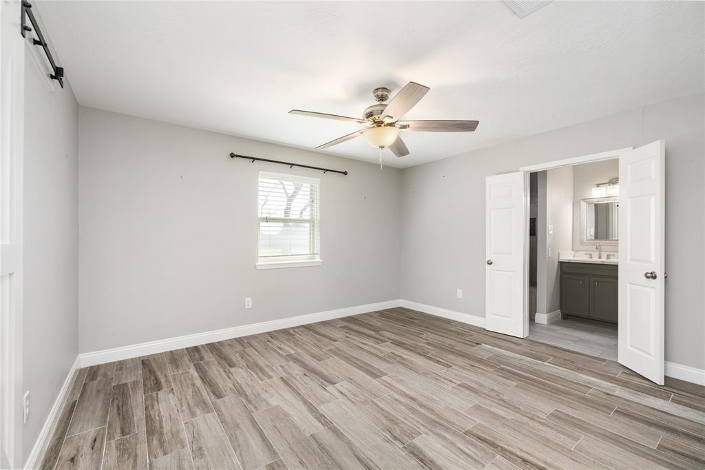 12110 Cherry Point Drive, Mont Belvieu, Texas image 14