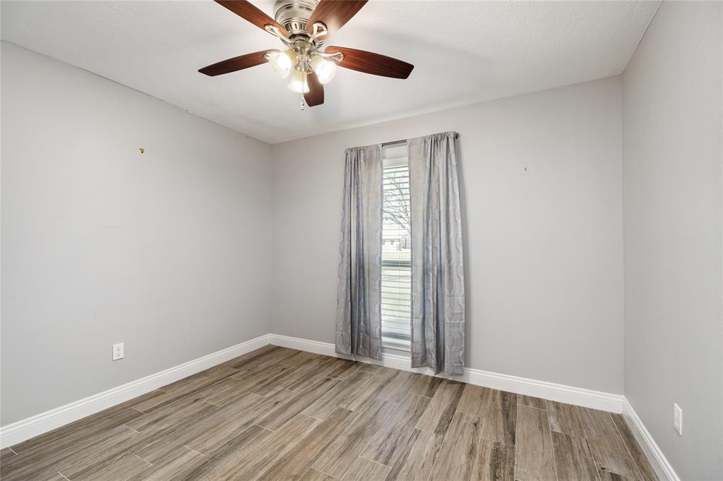 12110 Cherry Point Drive, Mont Belvieu, Texas image 22