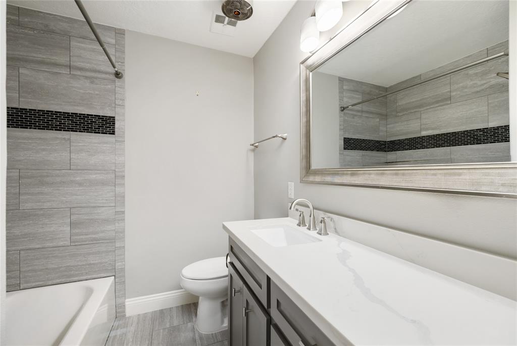 12110 Cherry Point Drive, Mont Belvieu, Texas image 21