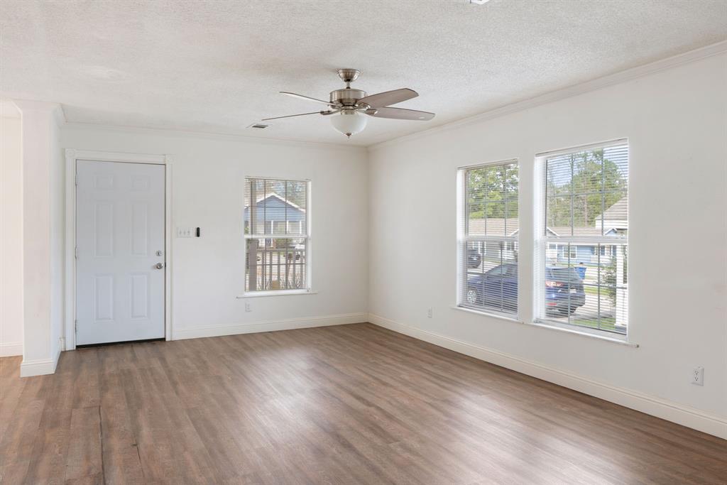 117 Varsity Drive, Huntsville, Texas image 13