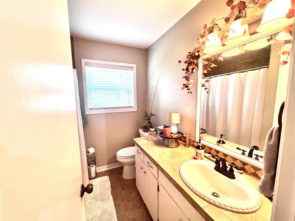2210 James Avenue, El Campo, Texas image 22